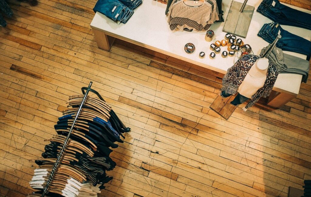 Quels vêtements pour femme porter afin d’être tendance ?